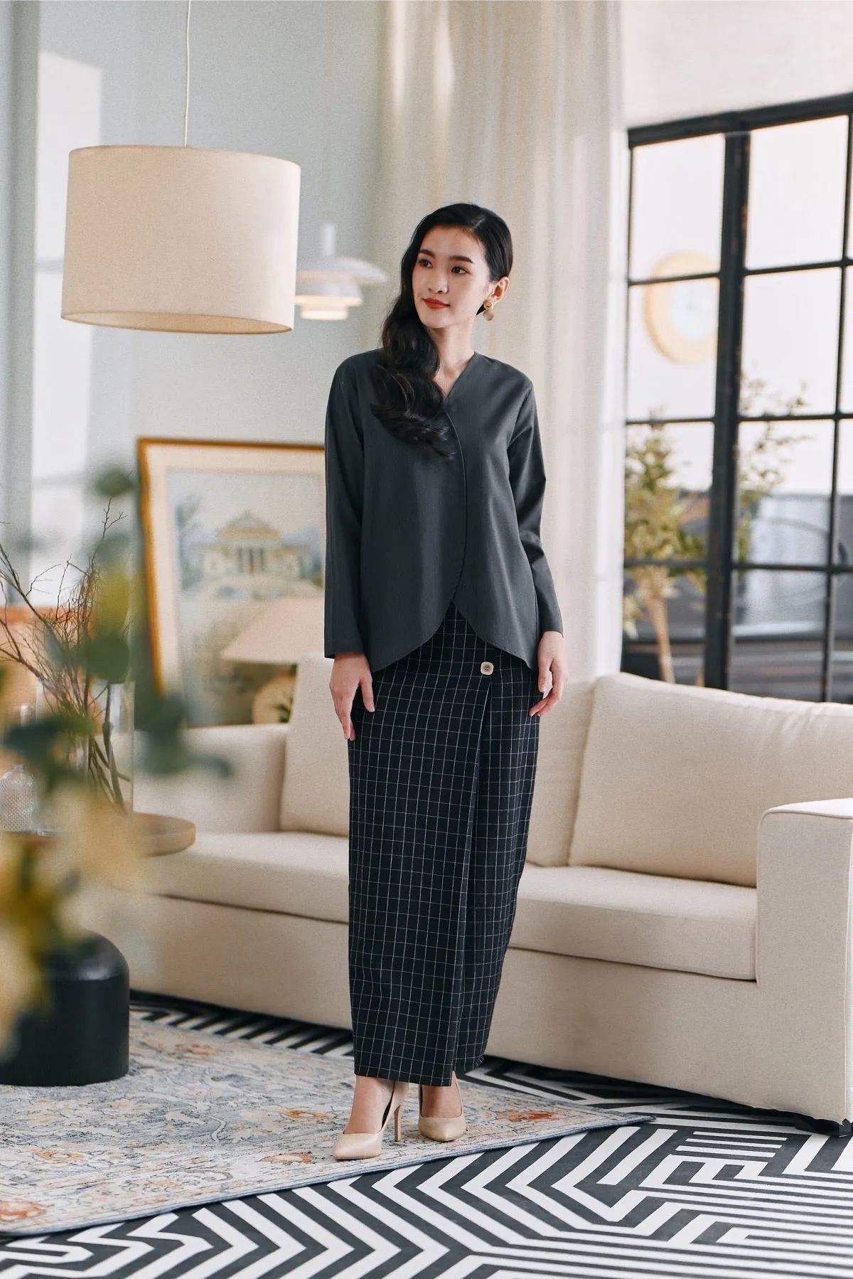 The Caya Women Bintang Folded Skirt - Good Black Checked